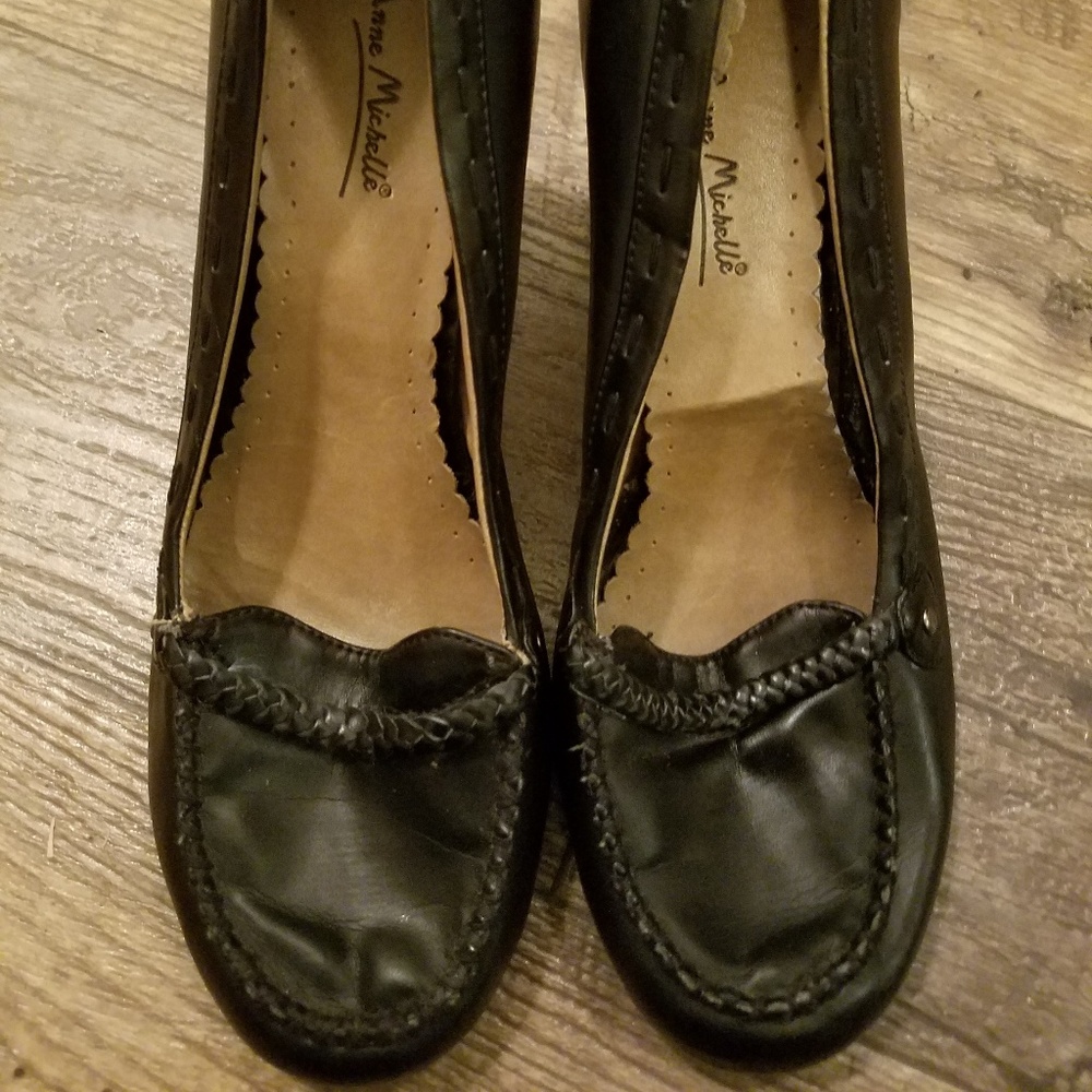 Black high heel loafer